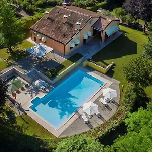 https://villa-fior-di-robinia.hotelinveneto.com