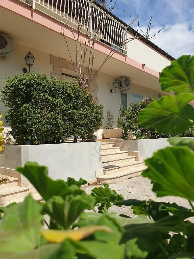 Bed & Breakfast Villa Francesca Licata Italia
